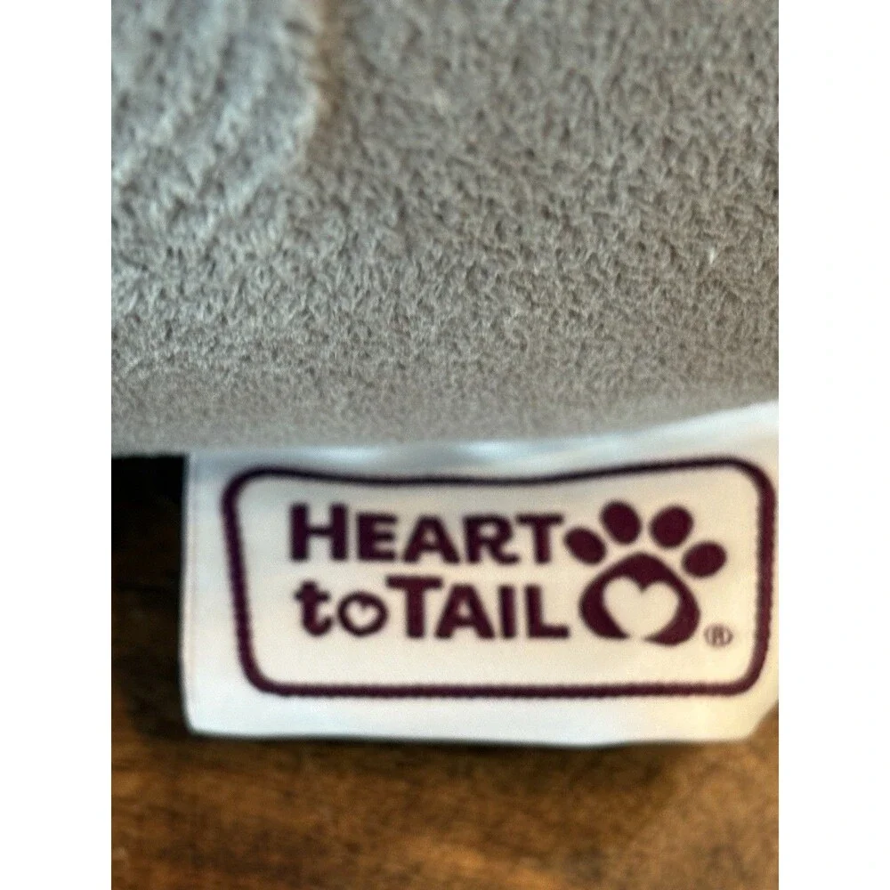Heart To Tail Cat  & Small Dog Gray Den Cozy Cave House 14 X 14